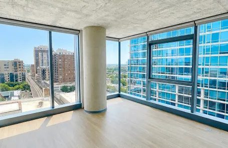 2 Bedroom South Loop Apartment