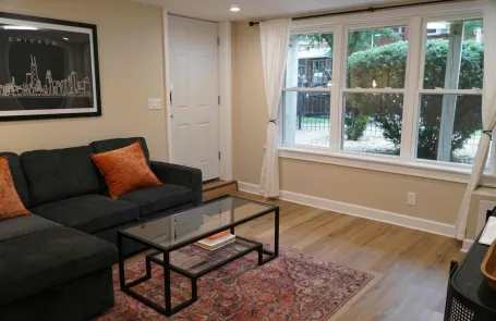 2 Bedroom Irving Park Apartment
