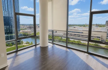 2 Bedroom South Loop Apartment