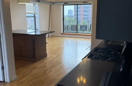 2 Bedroom Kenwood Condo