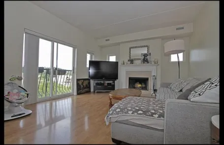 2 Bedroom Logan Square Condo