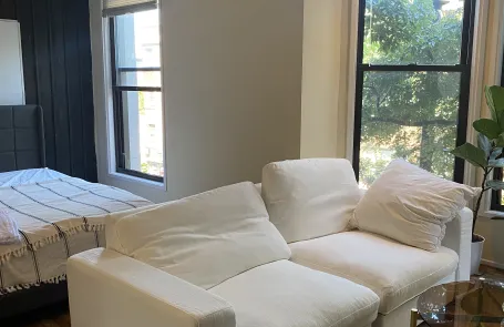 2 Bedroom Lakeview Apartment