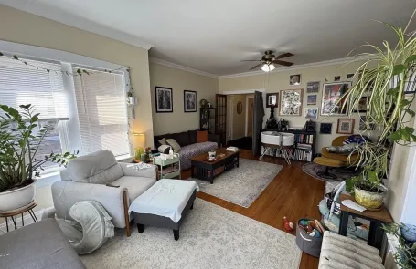 2 Bedroom Irving Park Apartment