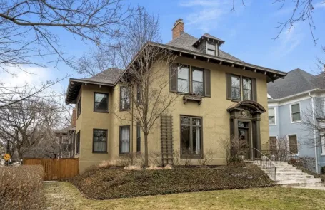 3 Bedroom Evanston Apartment