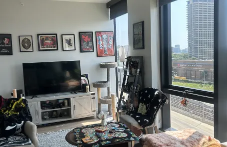 Studio West Loop Apartment