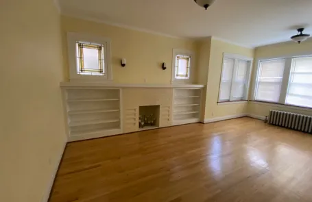 2 Bedroom Irving Park Apartment