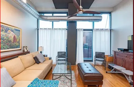 2 Bedroom West Loop Condo