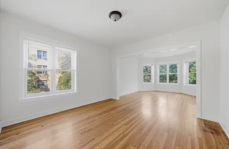 4 Bedroom Humboldt Park Apartment