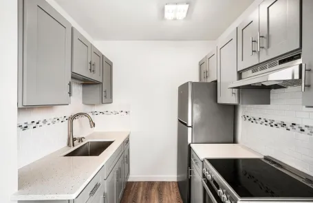 Studio Edgewater Apartment