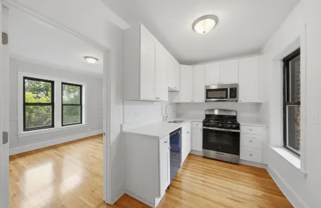 2 Bedroom Logan Square Apartment