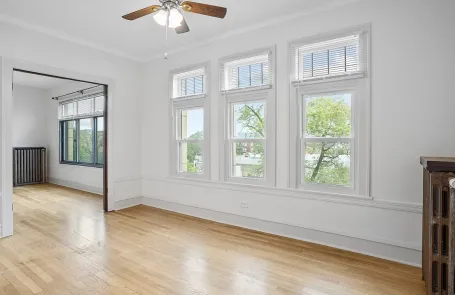 1 Bedroom Logan Square Apartment