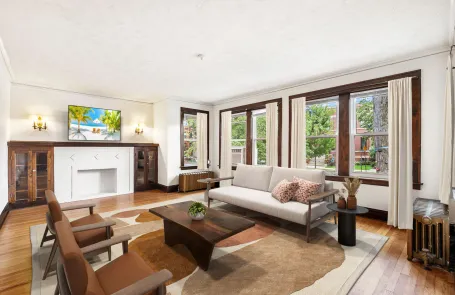 3 Bedroom St. Ben's Apartment