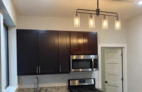 3 Bedroom Lakeview Apartment