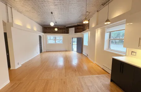 1 Bedroom Humboldt Park Apartment