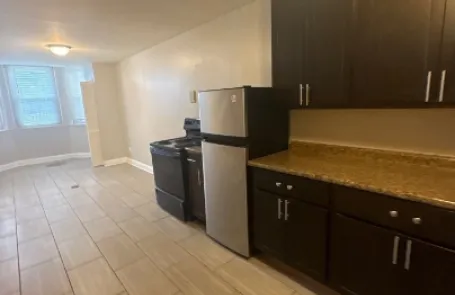 1 Bedroom Greater Grand Crossing Apartment