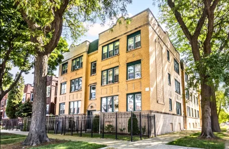 1 Bedroom Humboldt Park Apartment