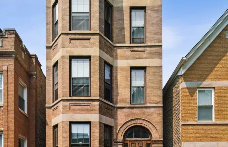 1 Bedroom Bucktown Apartment
