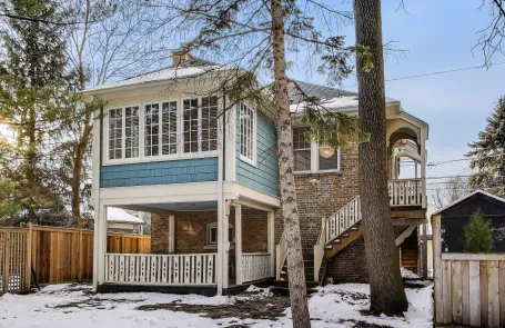 2 Bedroom Evanston Apartment