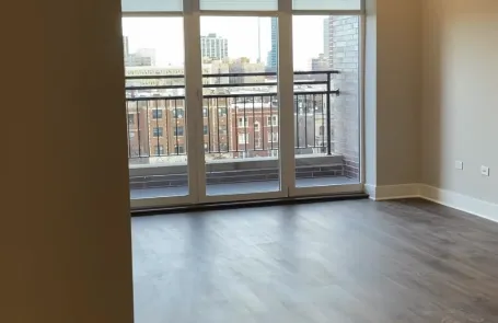 1 Bedroom Lakeview Apartment