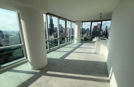 2 Bedroom South Loop Apartment