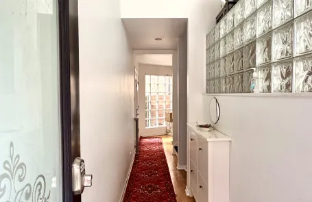 3 Bedroom Lincoln Park Townhome