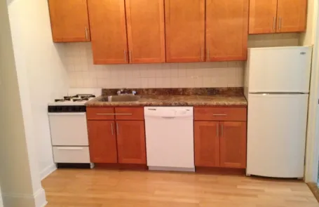 Studio Ravenswood Apartment