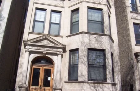 3 Bedroom Ravenswood Apartment