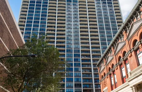 1 Bedroom Gold Coast Condo