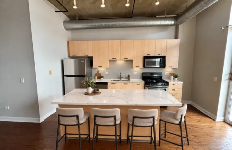 1 Bedroom West Loop Condo
