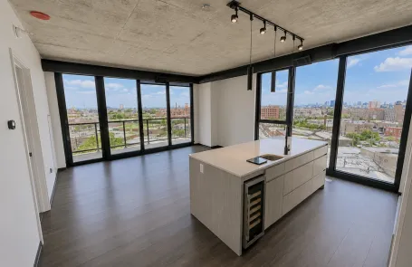 2 Bedroom West Loop Apartment