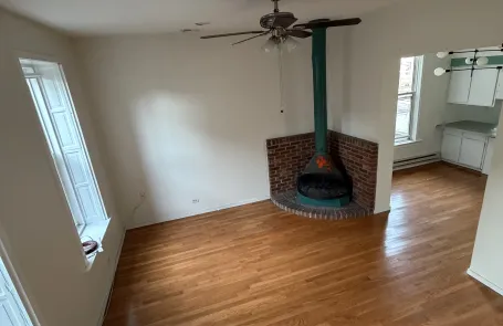 3 Bedroom Lakeview Apartment