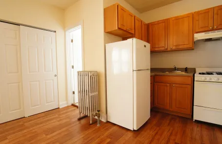 Studio Humboldt Park Apartment