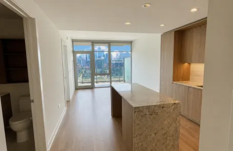 1 Bedroom Old Town Apartment