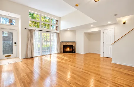 2 Bedroom Kenwood Townhome