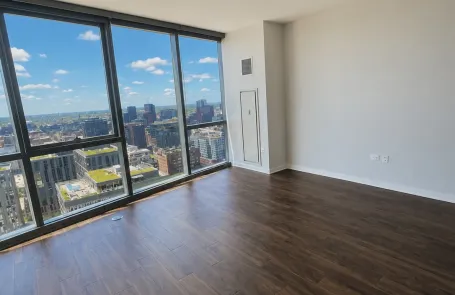 1 Bedroom West Loop Apartment