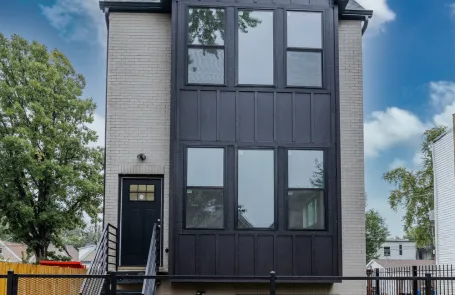 3 Bedroom Humboldt Park Apartment