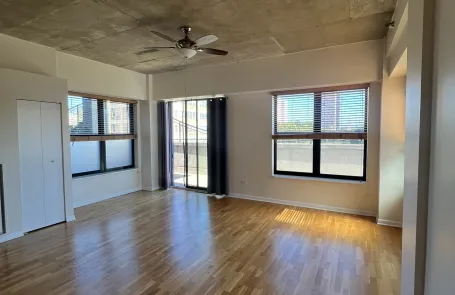 1 Bedroom Edgewater Condo