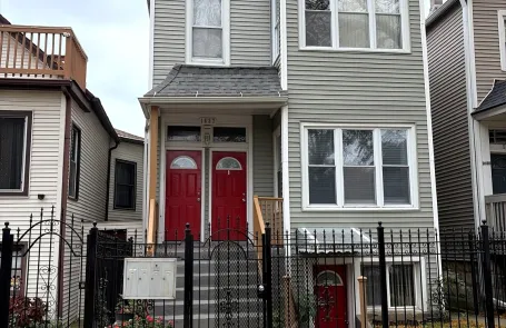 3 Bedroom Humboldt Park Apartment