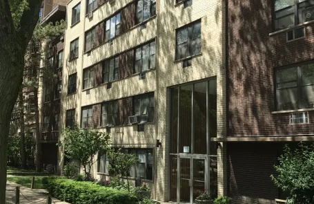 1 Bedroom Edgewater Apartment