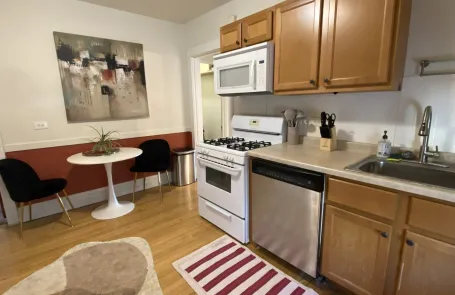 2 Bedroom Portage Park Apartment