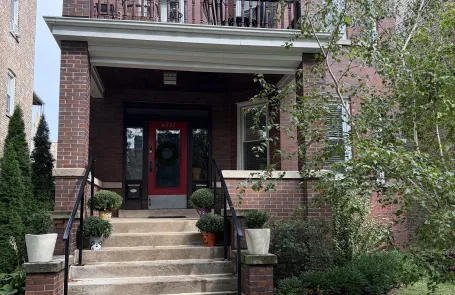 3 Bedroom Lincoln Square Townhome