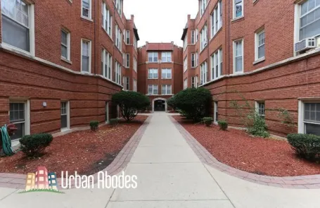 1 Bedroom Lakeview Apartment