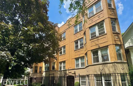 3 Bedroom Logan Square Apartment