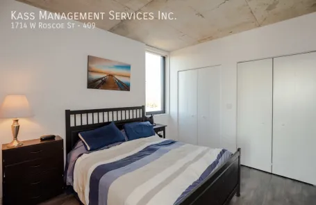 2 Bedroom Lakeview Apartment