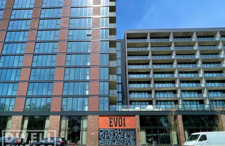 2 Bedroom West Loop Apartment