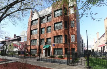 Studio Ravenswood Apartment