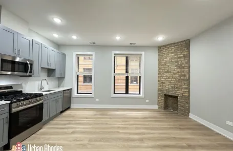 1 Bedroom Lincoln Park Apartment