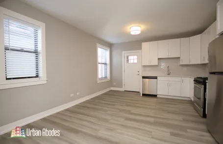 1 Bedroom Lakeview Apartment