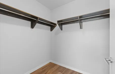 2 Bedroom Ravenswood Apartment