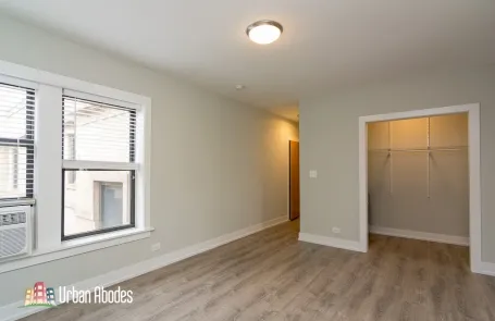 1 Bedroom Lakeview Apartment